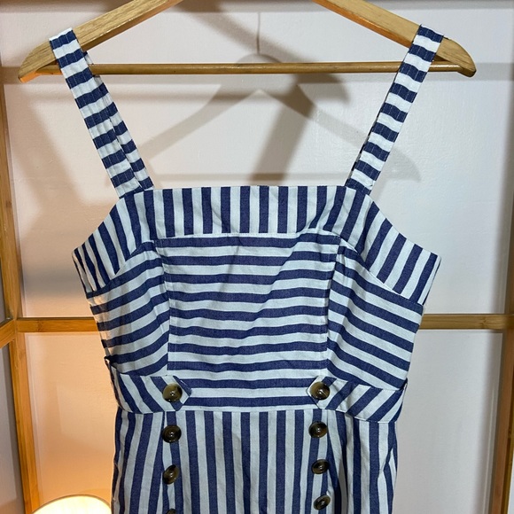 ๐๏ธ Derek Heart Dress. Size- L ( Smaller in size) - Picture 7 of 14